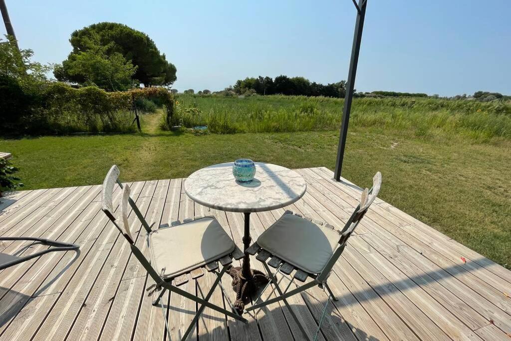 Myinsolite - Tiny-House, Jacuzzi, Brasero, Piscine Aigues-Mortes Ngoại thất bức ảnh