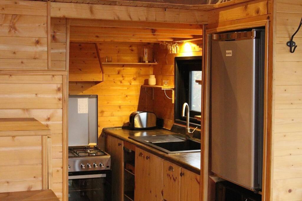 Myinsolite - Tiny-House, Jacuzzi, Brasero, Piscine Aigues-Mortes Ngoại thất bức ảnh